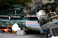 10-21-05 - Paramus Overturned Tanker - Route 17 North Ridgewood Ave Ramp
